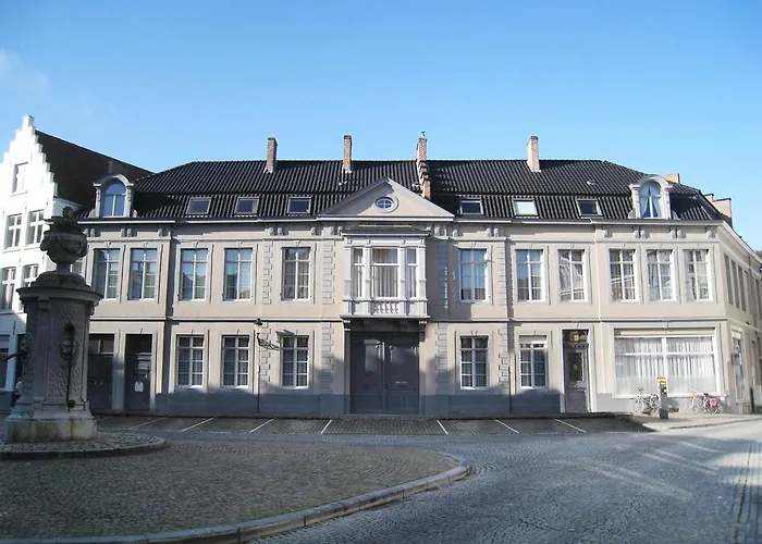 House Of Bruges Hotel
